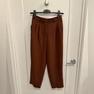 Wilfred Aritzia: The Effortless Pant Cropped. Brown/Burgundy. Like New, size 6